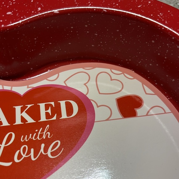 Valentine’s Day “Baked with Love” heart shaped cake pan! - Picture 4 of 4